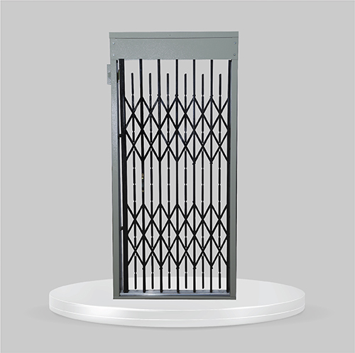 Manual Collapsible Doors by Lui Elevators